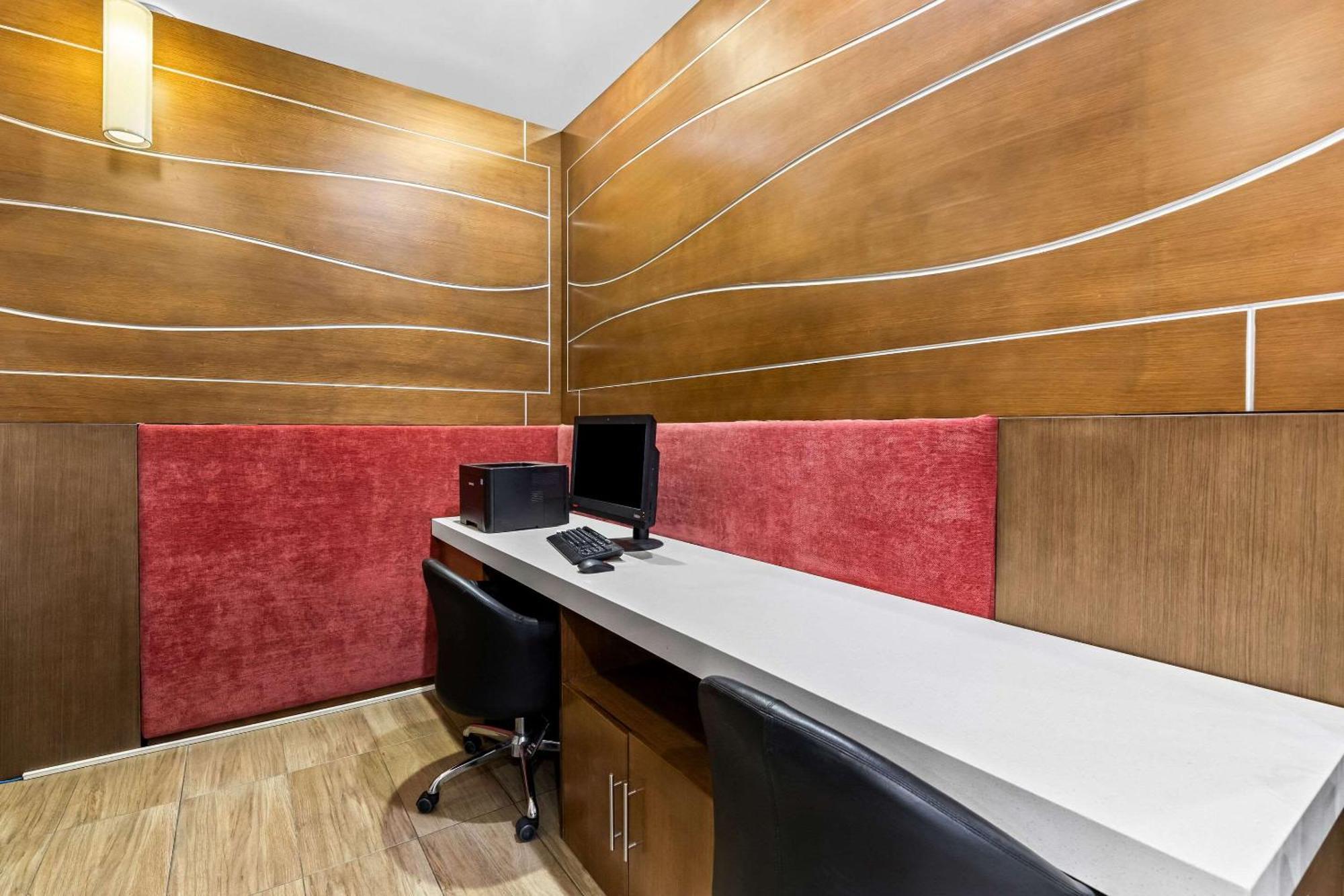 Comfort Suites Кълъмбия Екстериор снимка