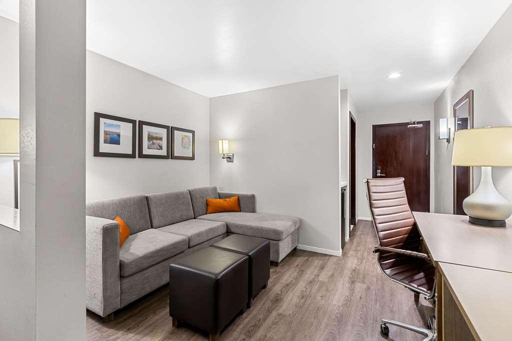 Comfort Suites Кълъмбия Стая снимка