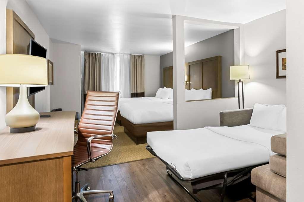 Comfort Suites Кълъмбия Стая снимка